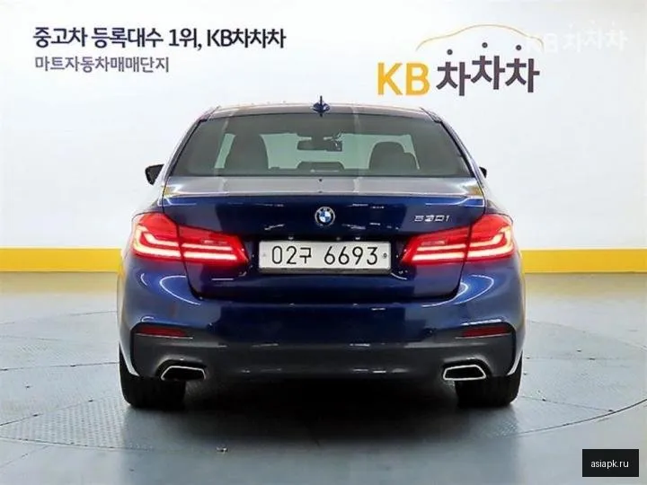 BMW 5-Series 3