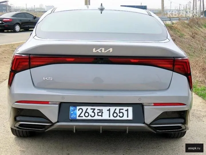 Kia K5 4