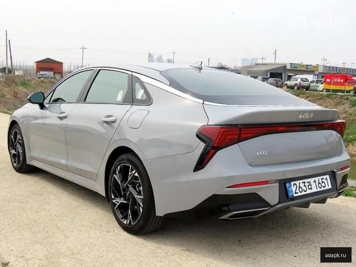 Kia K5 3
