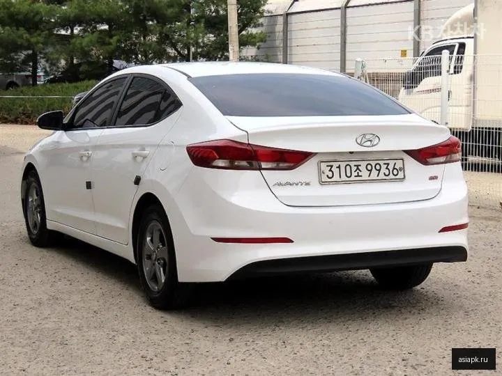 Hyundai Avante 3