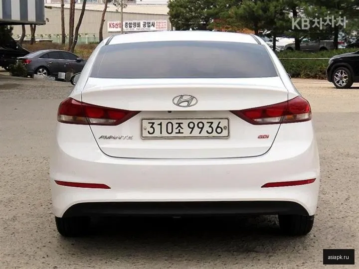 Hyundai Avante 4