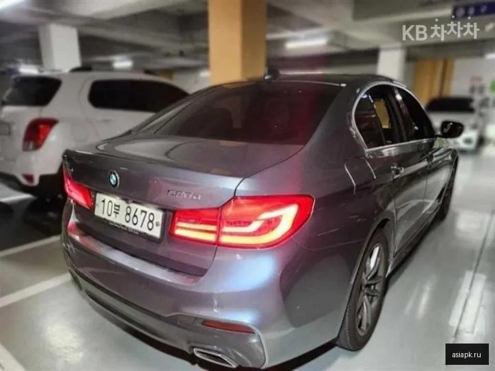 BMW 5-Series 6