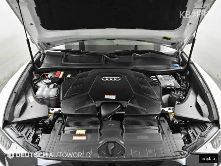 Audi Q8 6