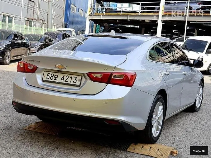 Chevrolet Malibu 4
