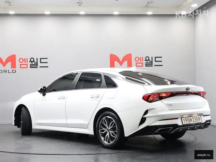 Kia K5 4