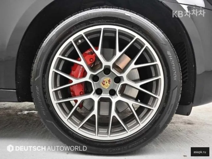 Porsche Macan 5