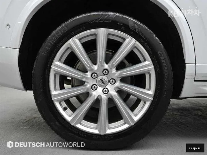 Volvo XC90 5