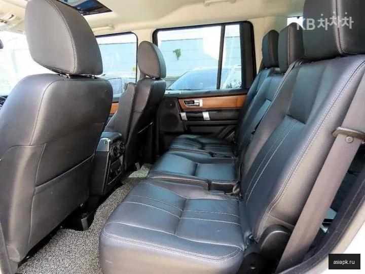 Land Rover Discovery 6
