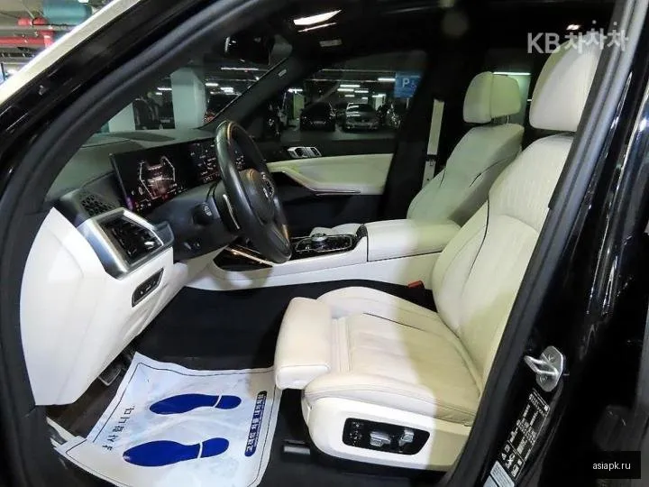 BMW X7 6