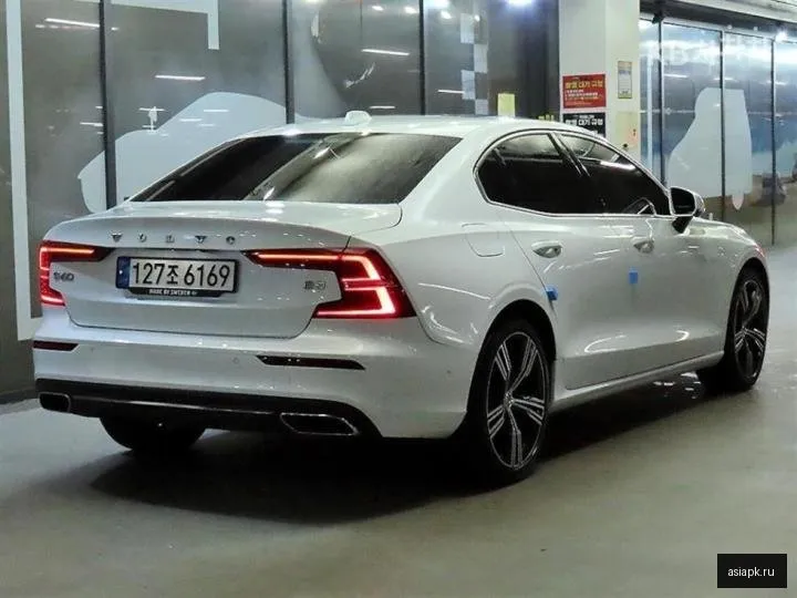 Volvo S60 4