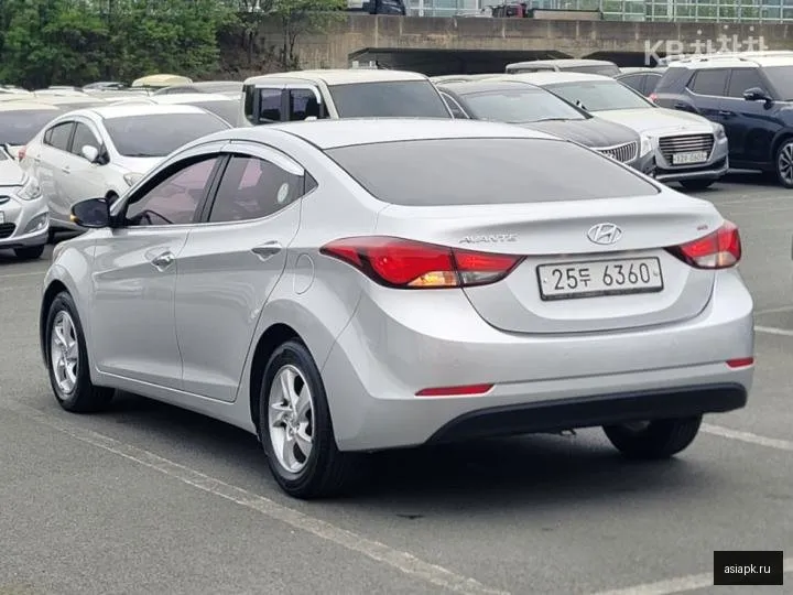 Hyundai Avante 5
