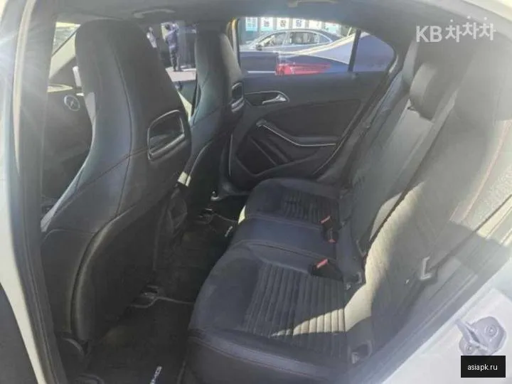 Mercedes-Benz A-Class 6
