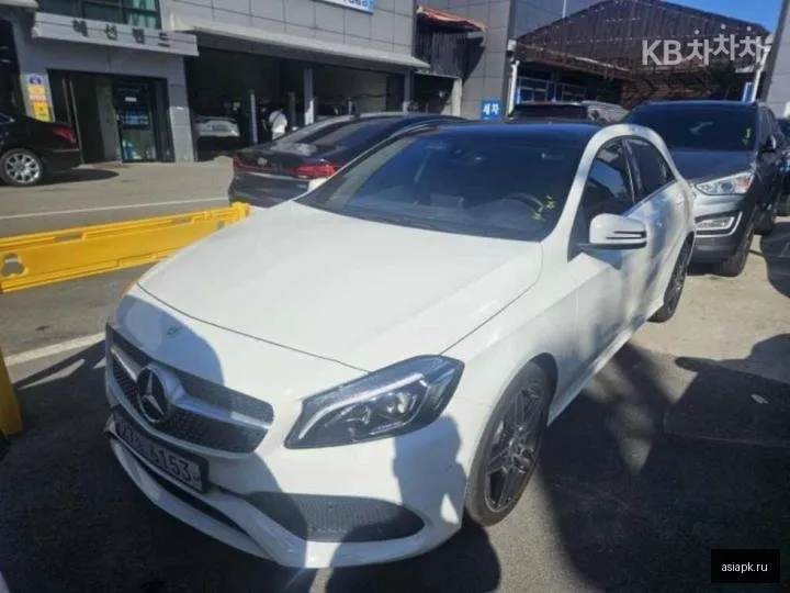 Mercedes-Benz A-Class 2