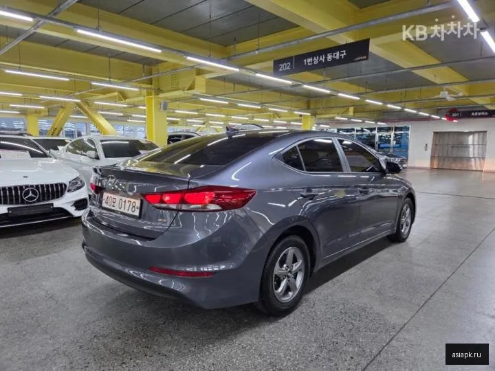 Hyundai Avante 4