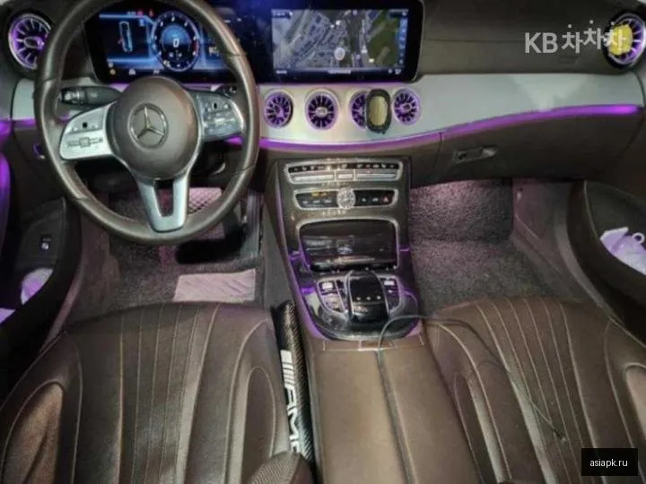 Mercedes-Benz CLS-Class 4