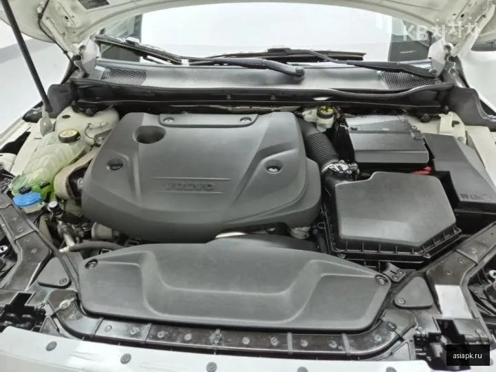 Volvo V40 5