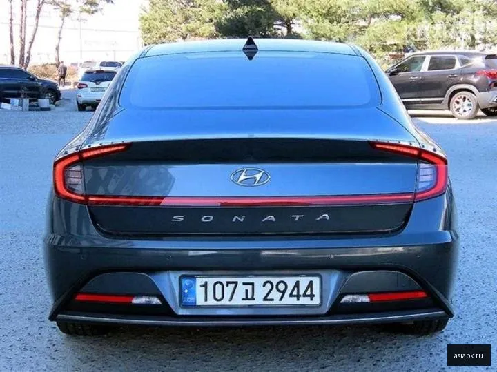 Hyundai Sonata 4