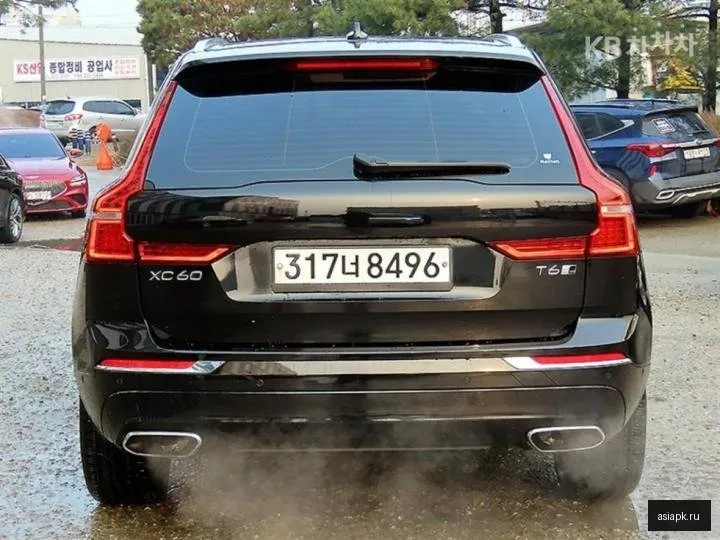Volvo XC60 4