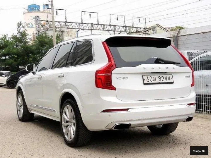 Volvo XC90 3