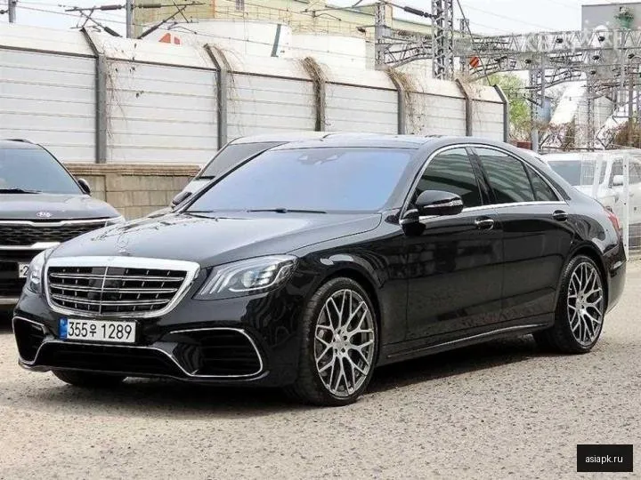 Mercedes-Benz S-Class 2