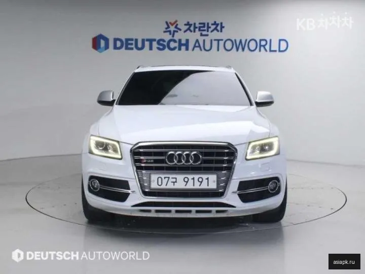 Audi SQ5 3