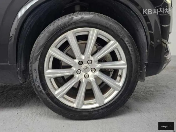Volvo XC90 5