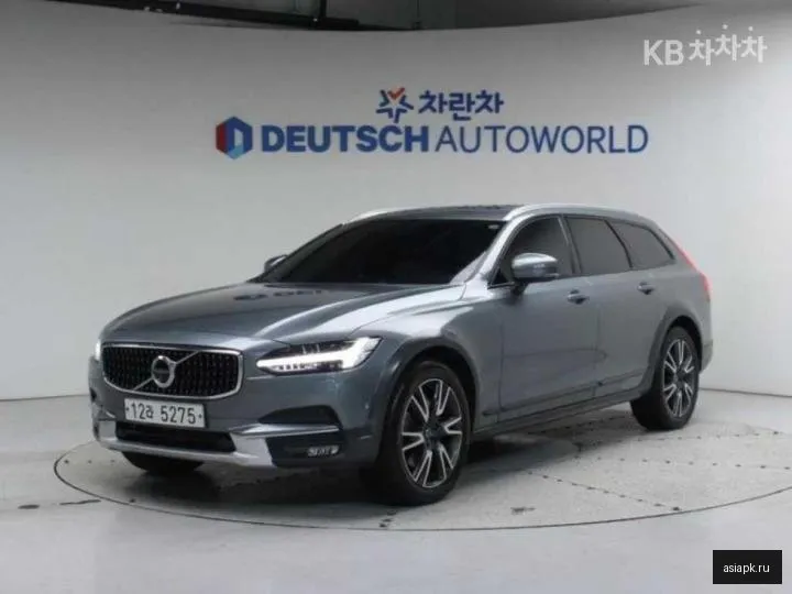 Volvo V90 2