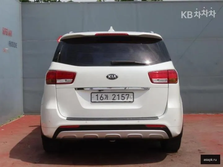Kia Carnival 4
