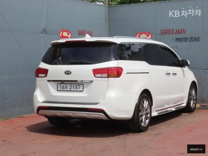 Kia Carnival 3