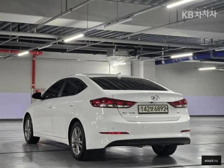 Hyundai Avante 4
