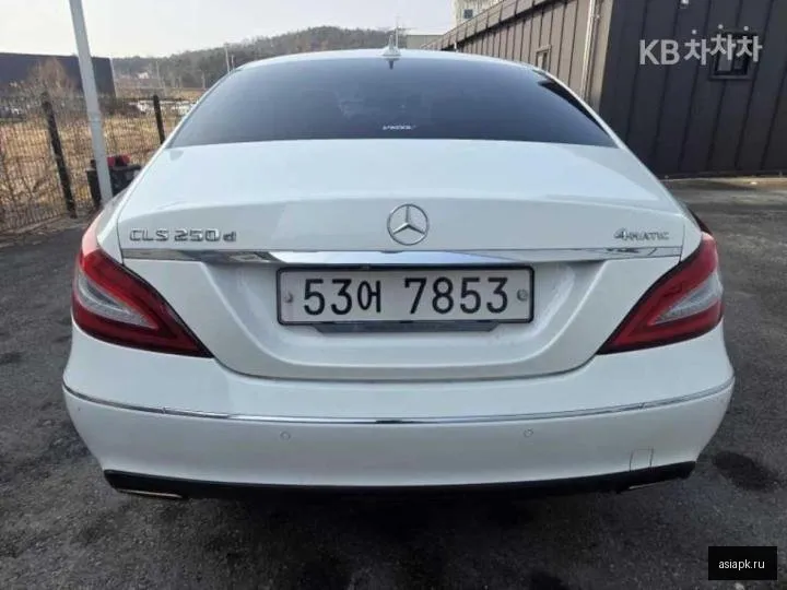 Mercedes-Benz CLS-Class 3