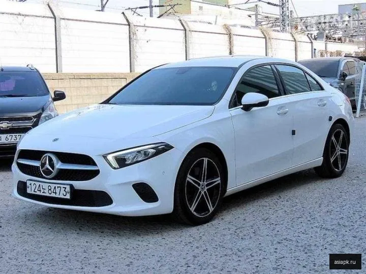 Mercedes-Benz A-Class 2