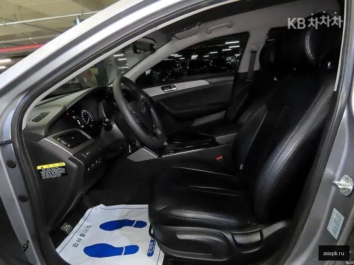 Hyundai Sonata 6