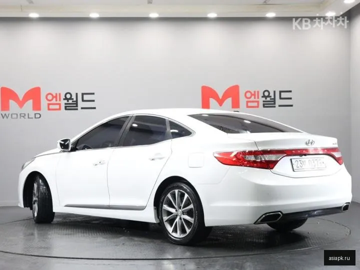 Hyundai Grandeur 4