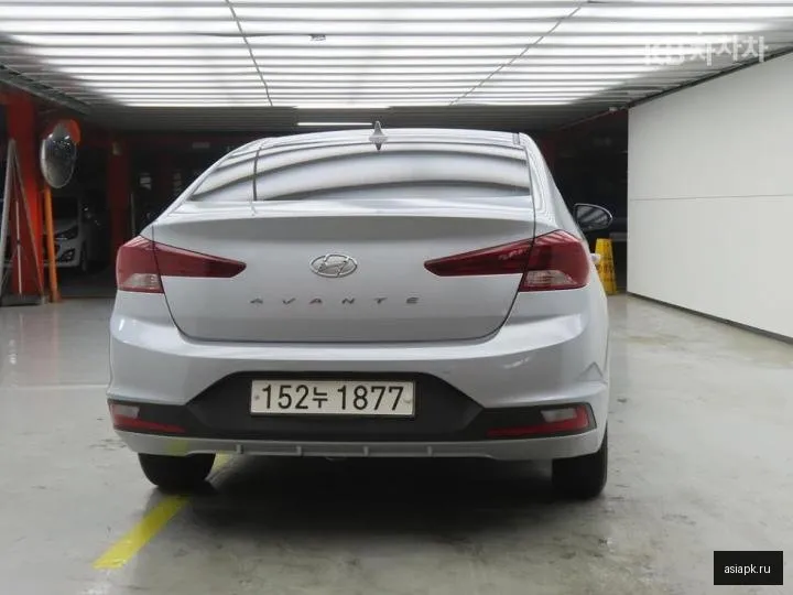 Hyundai Avante 3