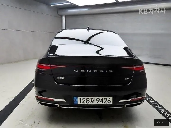 Genesis G90 3