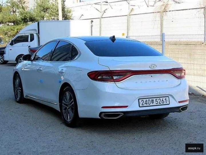 Hyundai Grandeur 3