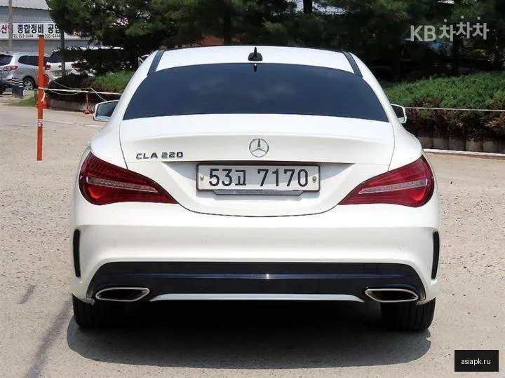 Mercedes-Benz CLA-Class AMG 4