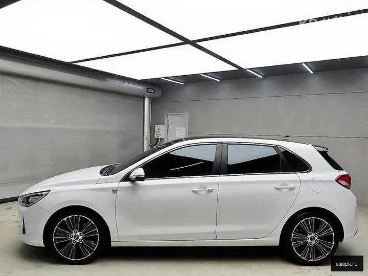 Hyundai i30 4