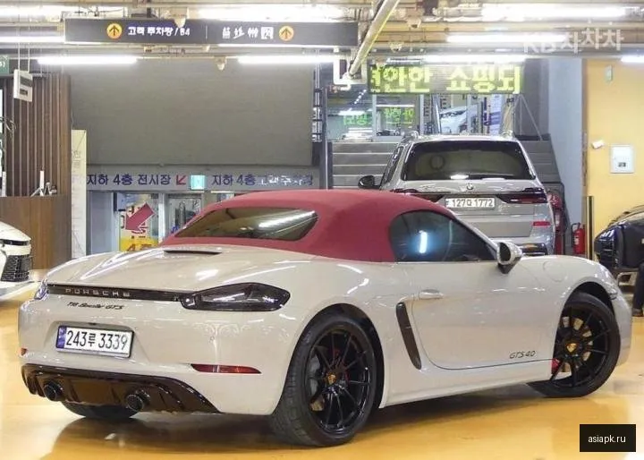 Porsche Boxster 3