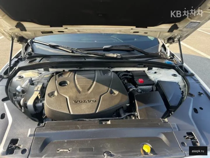 Volvo V90 6