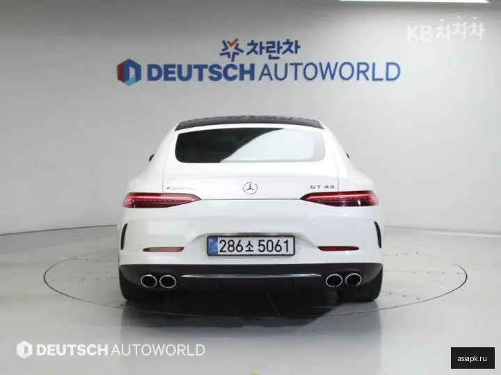 Mercedes-Benz AMG GT 4