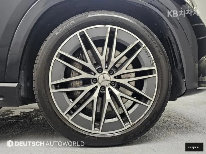 Mercedes-Benz GLE-Class AMG 5