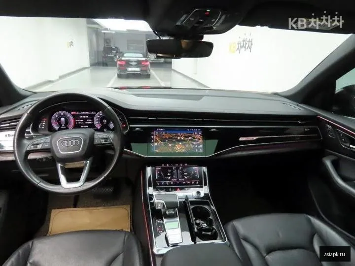 Audi Q8 6