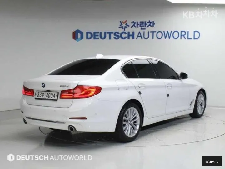 BMW 5-Series 3