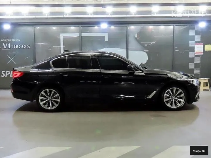 BMW 5-Series 3