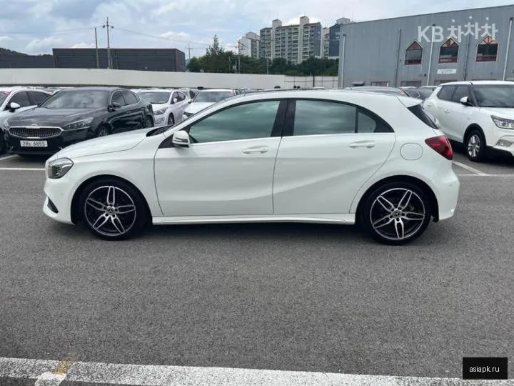 Mercedes-Benz A-Class 6