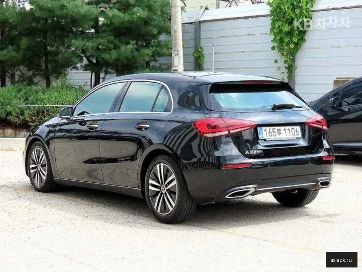 Mercedes-Benz A-Class 4