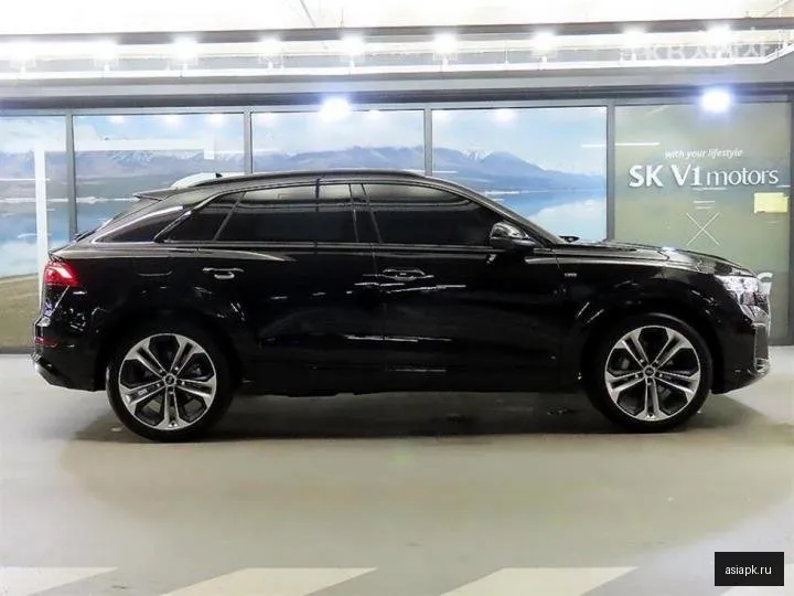 Audi Q8 3