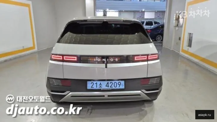 Hyundai Ioniq 5 4